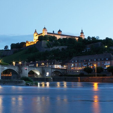 Führung durch die NAcht