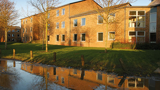 1 Klassenfahrt Canterbury Parkwood Flats Canterbury Aussenansicht