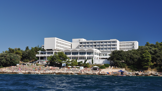 Hotel Brioni ** Hotel Brioni **