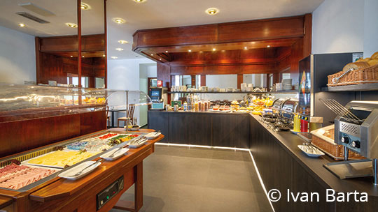 4 Klassenfahrt Prag Hotel Harmony Fruehstuecksbuffet