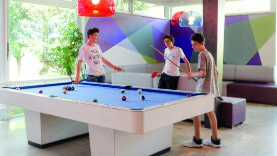 2 Klassenfahrt Bodenseeregion JugendgästehausBadSchussenried Freizeithalle