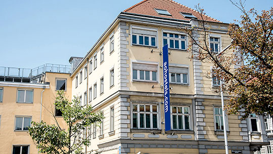 4 Klassenfahrt Wien ao Wien Stadthalle Gebaeude