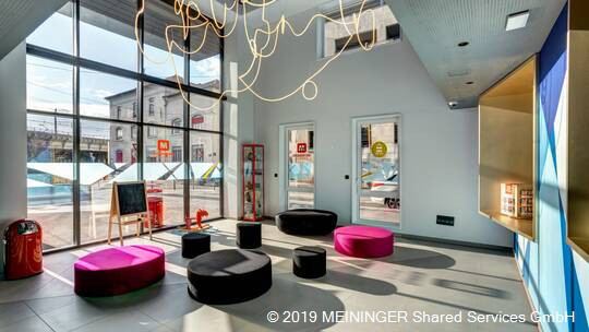 4 Klassenfahrt Lyon MEININGERHotelLyonCentreBerthelot Lobby