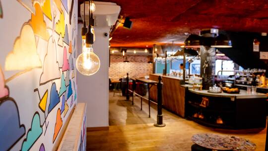 5 Klassenfahrt Lille ThePeopleHostelLille Frühstücksbereich