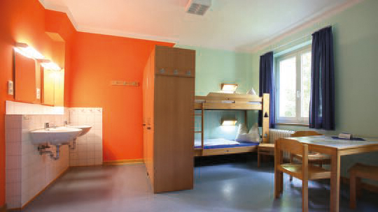 1 Klassenfahrt Lübeck JugendherbergeLübeck_VordemBurgtor_ MBZ