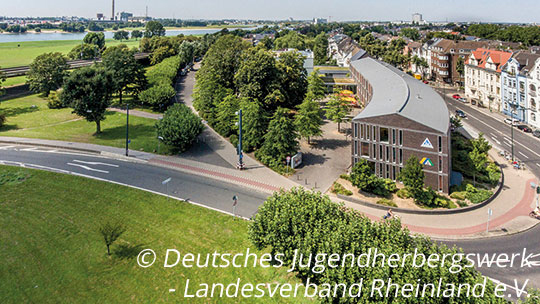 2 Klassenfahrt Duesseldorf Jugendherberge Aussenansicht 2 Klassenfahrt Duesseldorf Jugendherberge Aussenansicht