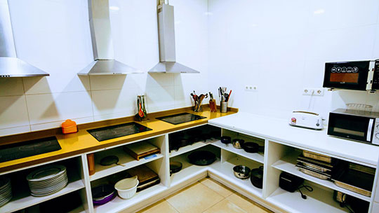 4 Klassenfahrt Valencia HostelPurpleNest Küche 4 Klassenfahrt Valencia HostelPurpleNest Küche