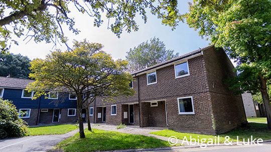 1 Klassenfahrt Canterbury Parkwood Houses Canterbury Aussenansicht