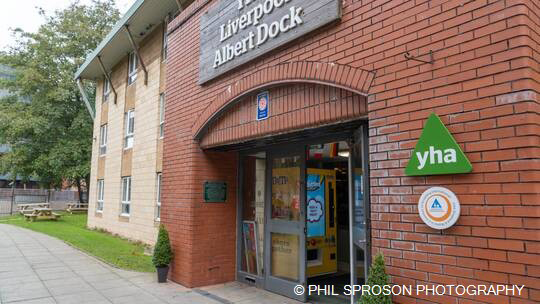1 Klassenfahrt LiverpoolundManchester YHALiverpool Eingang