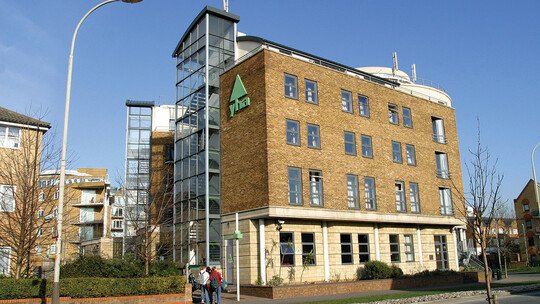 London: YHA Thameside London: YHA Thameside