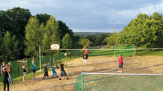 5 Klassenfahrt Saechsische Schweiz Familienferienstaette St Ursula Volleyball 5 Klassenfahrt Saechsische Schweiz Familienferienstaette St Ursula Volleyball