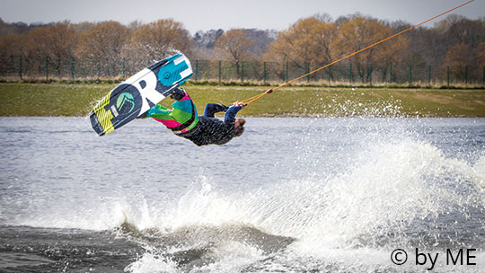 4 Klassenfahrt Weissenhaeuser Strand Freien undFreizeitpark Wakeboard 3