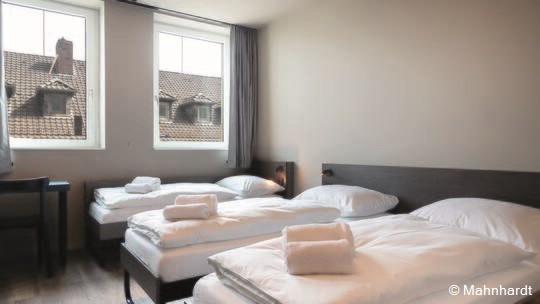 1 Klassenfahrt Bremen Meininger Mehrbettzimmer