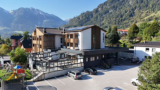 3 Gruppenreise SalzburgerLand HotelHubertus Gebaeude