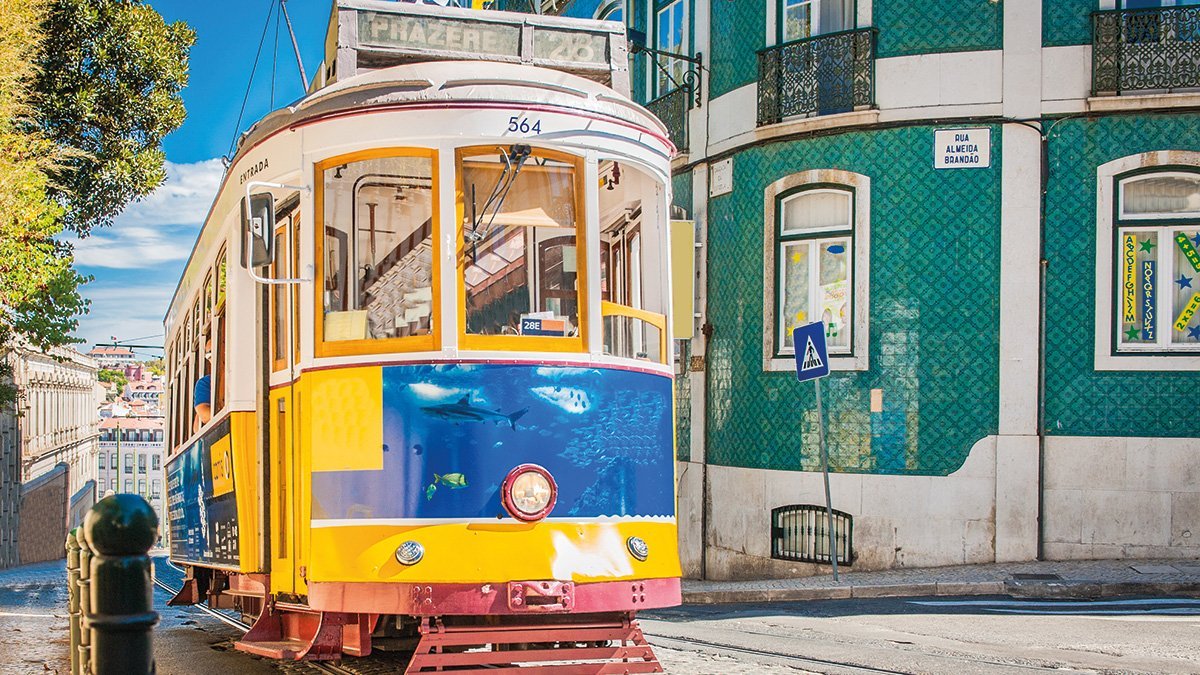 Klassenfahrt faszination Portugal Lissabon Tram