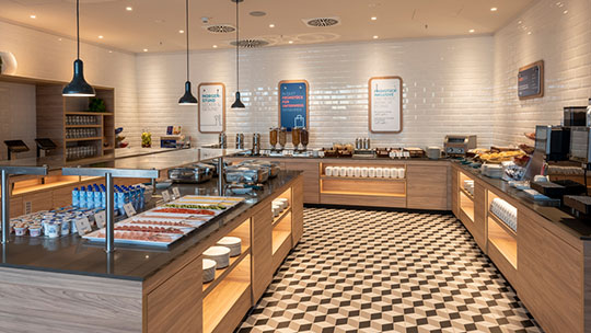 2 Gruppenreise Deutschland HolidayInnExpressDuesseldorf Hauptbahnhof Fruehstueck 2 Gruppenreise Deutschland HolidayInnExpressDuesseldorf Hauptbahnhof Fruehstueck
