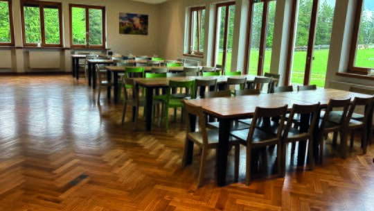 5 Klassenfahrt Zugspitzregion JugendherbergeMittenwald Speisesaal