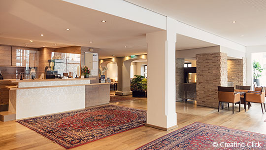 3 Gruppenreise Innsbruck HotelBonAlpina Lobby 3 Gruppenreise Innsbruck HotelBonAlpina Lobby