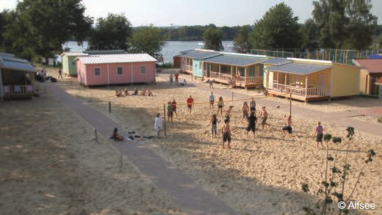 1 Klassenfahrt OsnabrückerLand_Alfsee BeachCamp Außenansicht 1 Klassenfahrt OsnabrückerLand_Alfsee BeachCamp Außenansicht