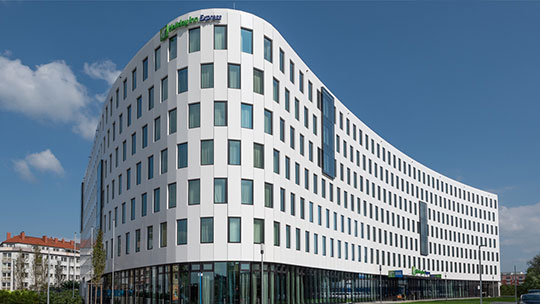 4 Gruppenreise Deutschland HolidayInnExpressDuesseldorf Hauptbahnhof Aussen 4 Gruppenreise Deutschland HolidayInnExpressDuesseldorf Hauptbahnhof Aussen