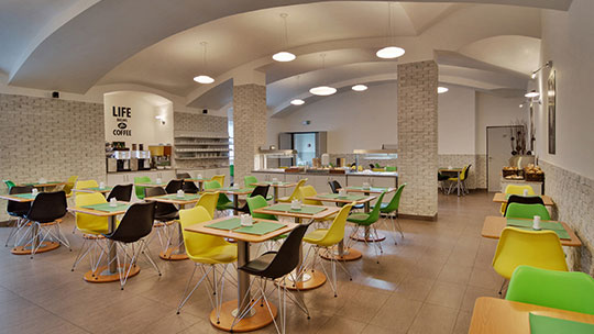 3 Klassenfahrt Prag Hotel Adeba Fruehstuecksraum