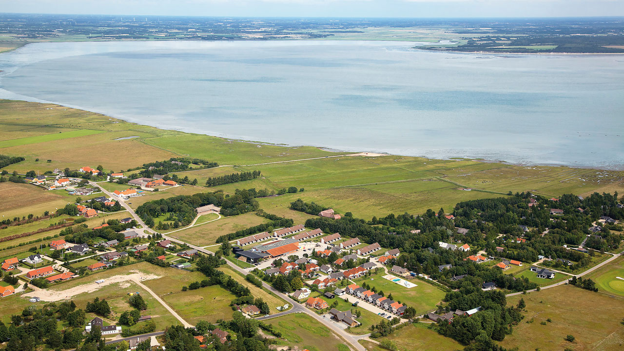 Klassenfahrt Ferienpark Ho Gruppe von Schülern am Strand von Ho