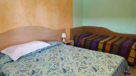 4 Klassenfahrt Gardasee HotelJohnson Mehrbettzimmer